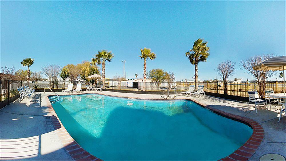 Hotel Baymont By Wyndham Del Rio Esterno foto