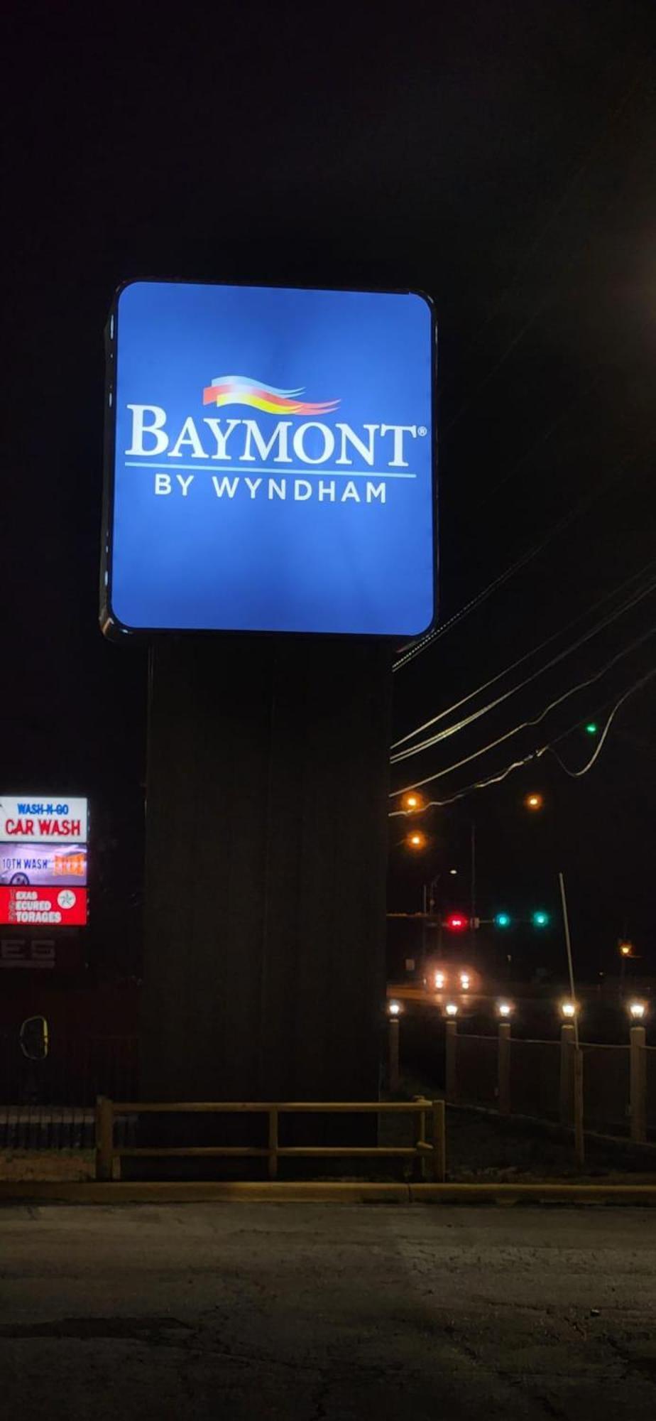 Hotel Baymont By Wyndham Del Rio Esterno foto